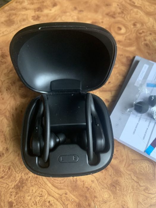 Продам навушники безпровідні