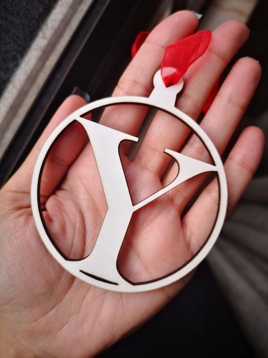 Adereço de natal, lera Y em madeira