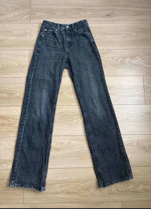 Stradivarius damskie jeansy D9 rozmiar 34 - czarne