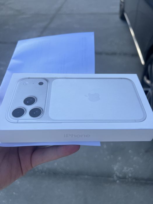 Iphone 17 pro max branco selado com factura naciconal