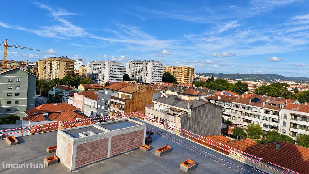 T2 com garagem e varanda | Costa Cabral, Porto