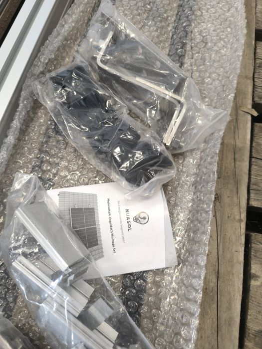 System do montażu paneli fotowoltaicznych solarów szyny fotowoltaika