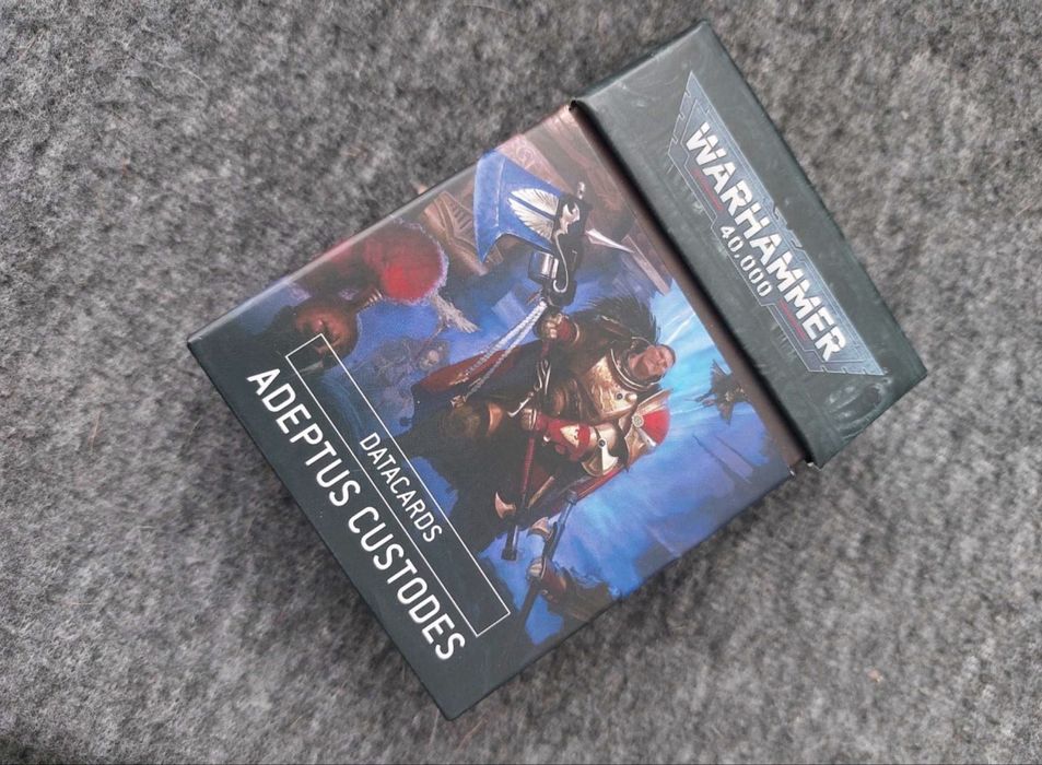 Warhammer 40k CODEX Adeptus Custodes podrecznik o karty