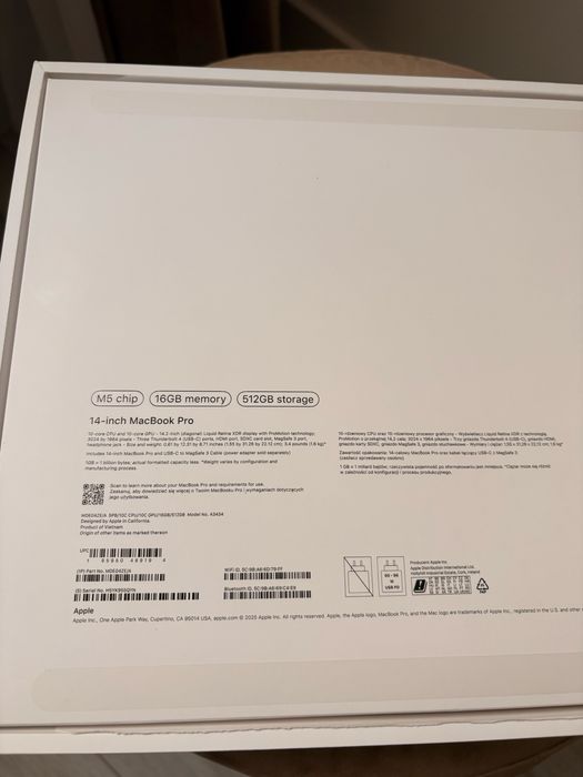 MacBook Pro M5 14” — 16 GB / 512 GB — jak nowy