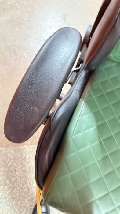 Крісло компʼютерне геймерське Cougar