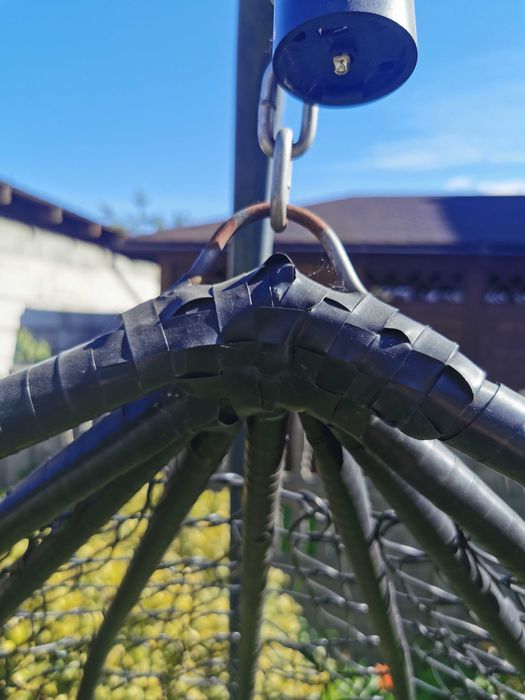 Fotel ogrodowy wiszący