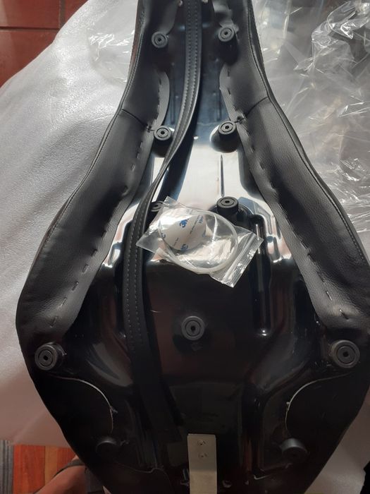 Banco de moto mandei vir para a minha e não serviu harley