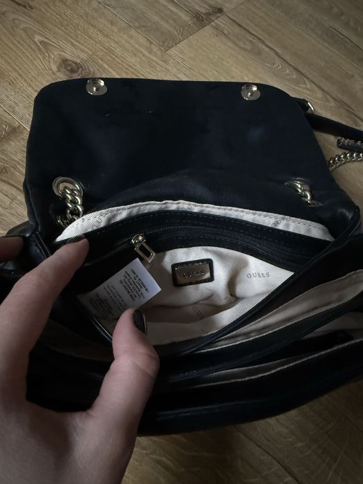 Крута сумка Guess