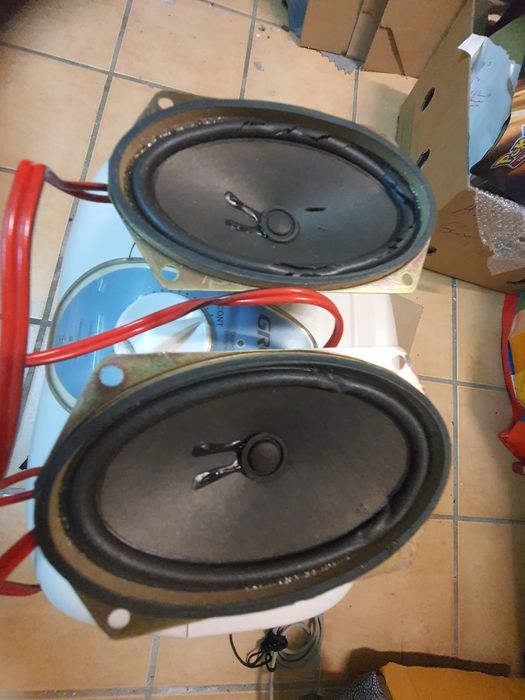 2 altifalantes em bom estado