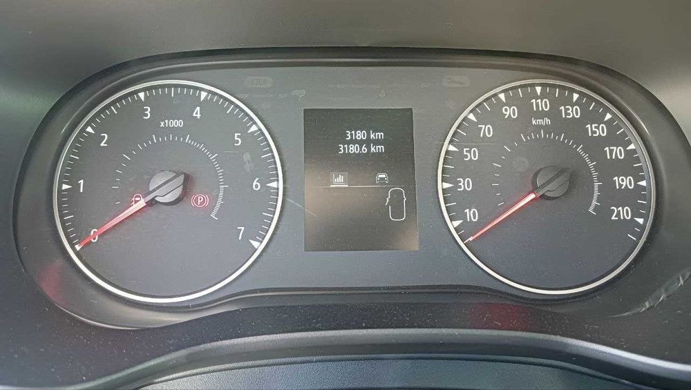 Dacia Sandero 1.0 TCe CVT Automático 2023 – 3.180 km