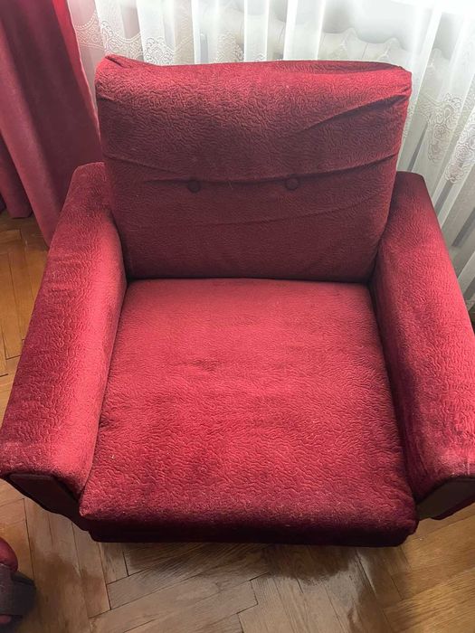 Диван з двома Кріслами та журнальним столиком + (Телевізор як бонус)