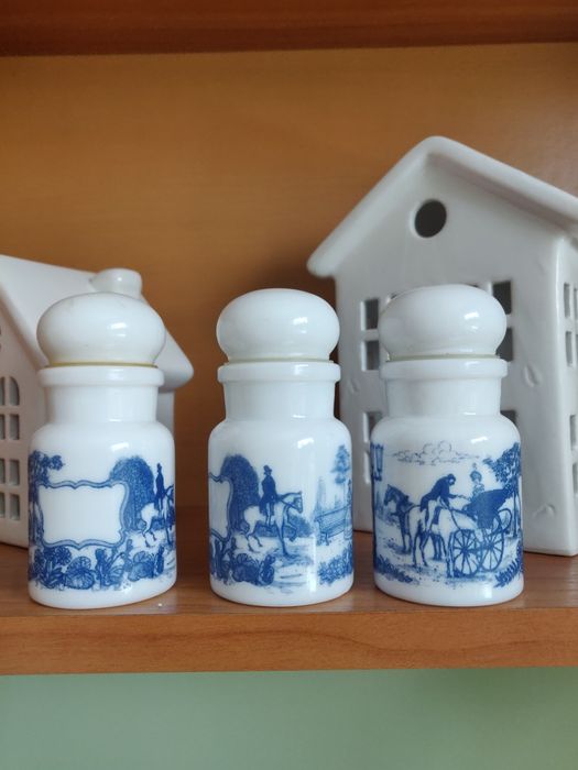 Pojemniki belgijskie vintage