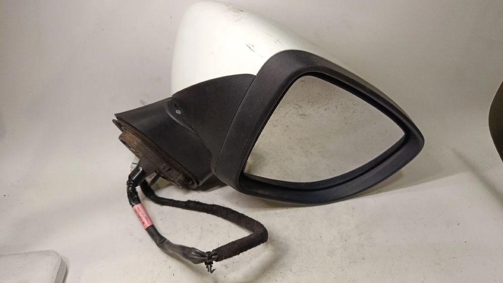 Retrovisor / espelho direito NISSAN Micra V (K14)