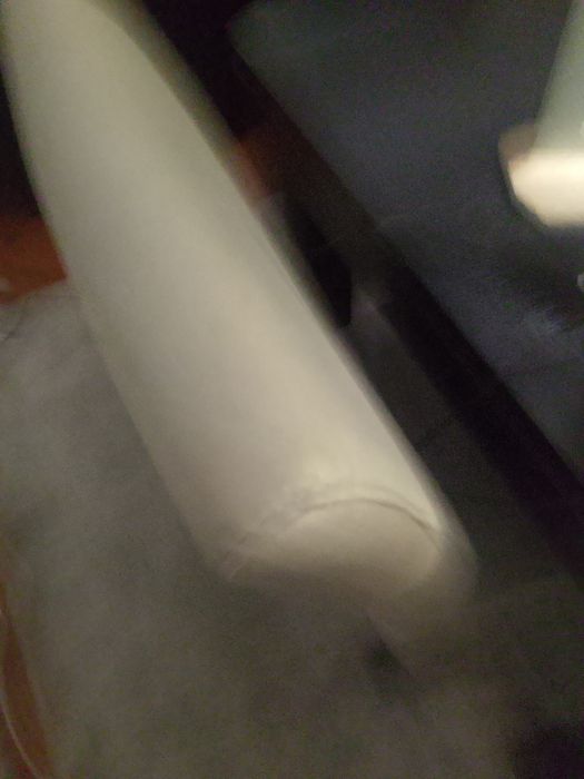 Mesa de sala extensível com 6 cadeira +Aparador e espelho
