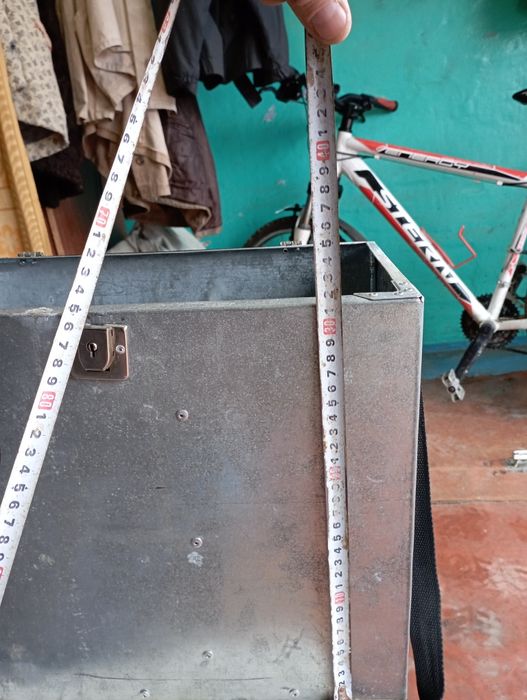 Металевий Рибацький ящик