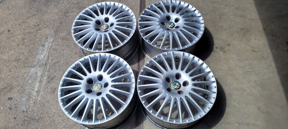 Oryginalne felgi Alfa Romeo 17  5x110 polecam