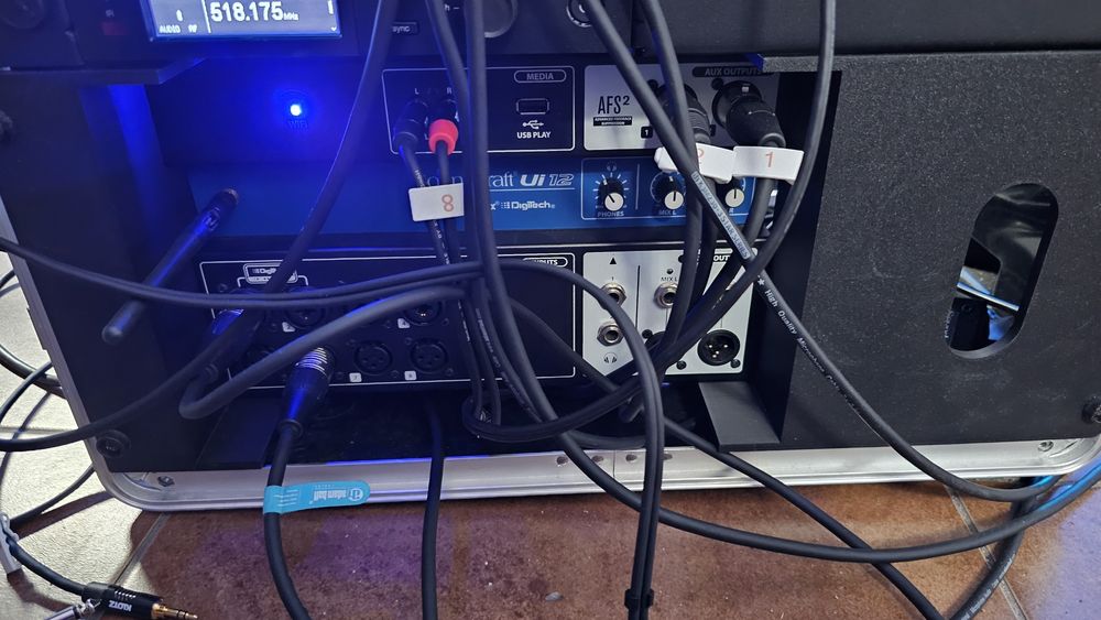 Soundcraft Ui12 cyfrowy mixer