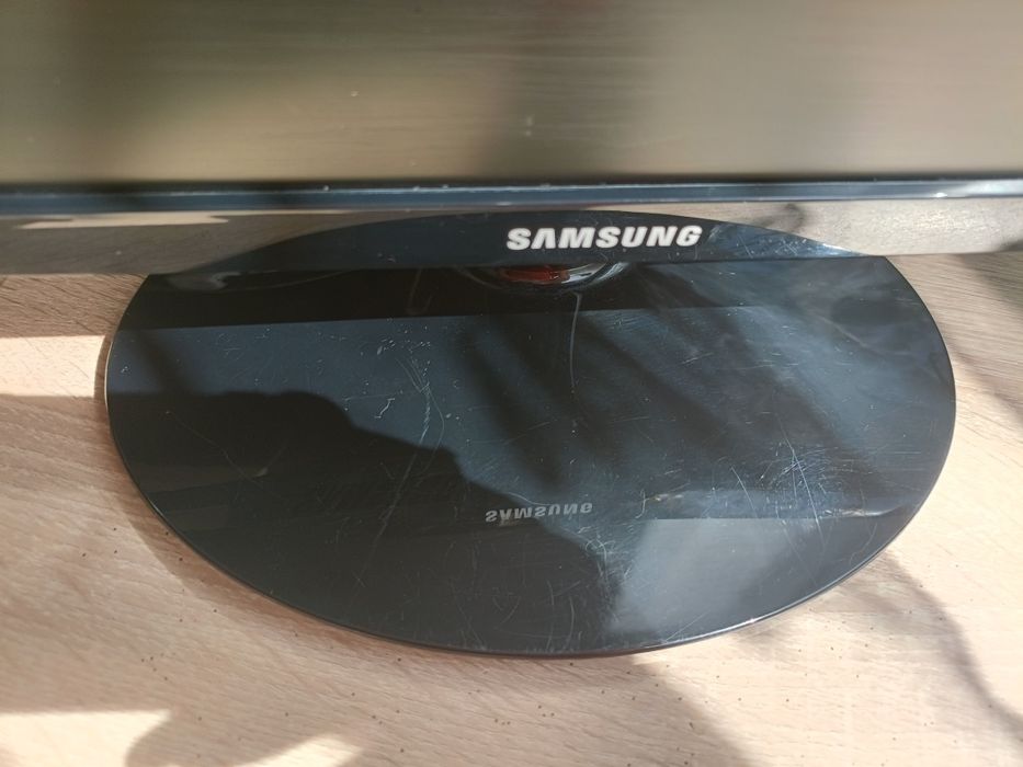 Monitor Samsung cali 21.5