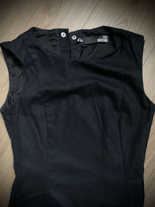 Плаття-футляр love moschino