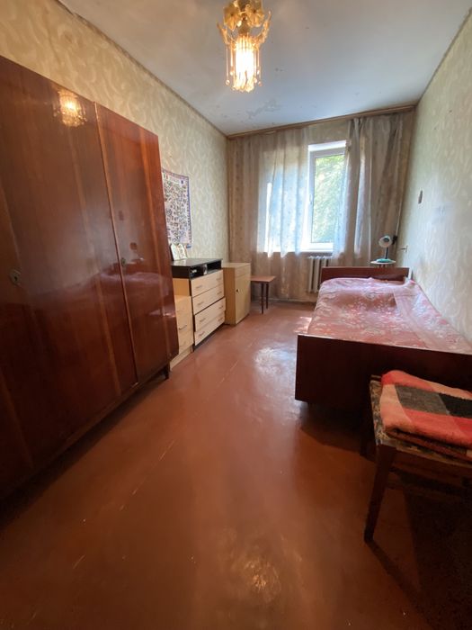 В продажу 3 кімнатна квартира