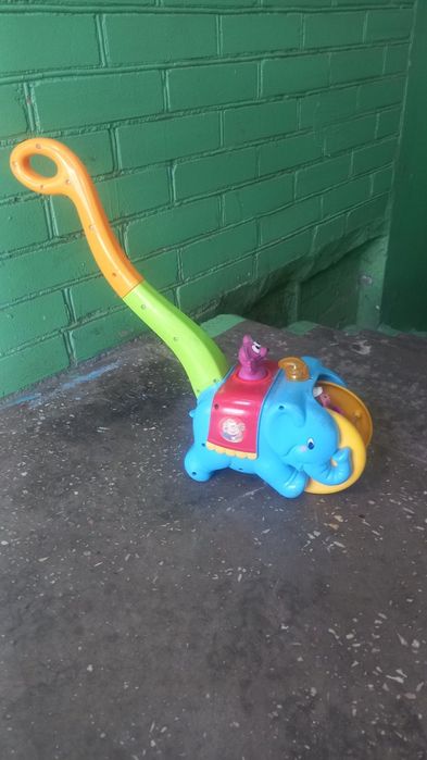 Музыкальная     игрушка