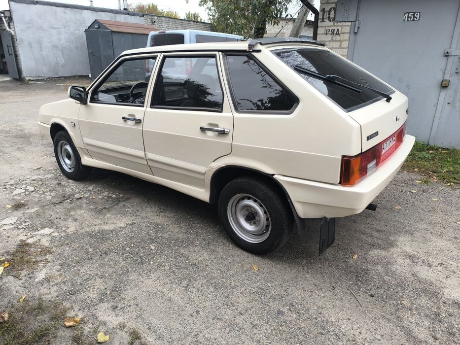 ВАЗ 2109 дев'ятка