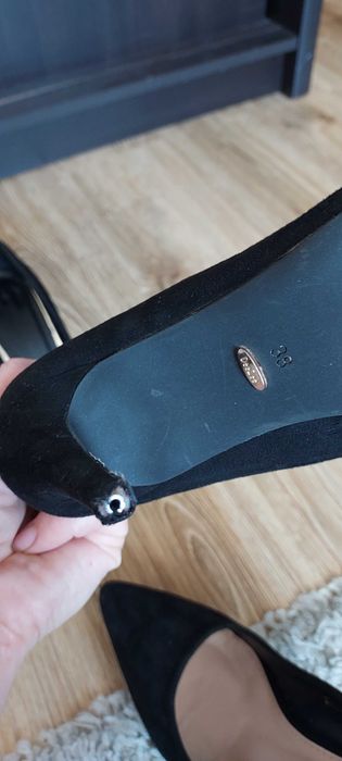 Czarne buty na słupku i szpilki, rozm. 38