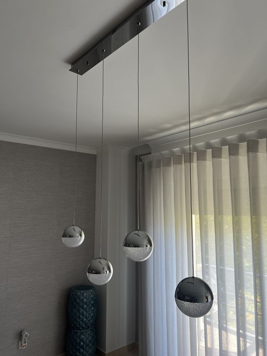 Candeeiro de teto ( LED )