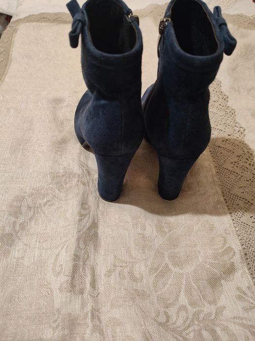 Ботільйони замшеві.