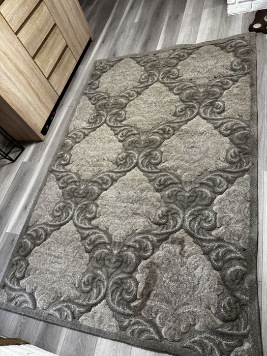 Коврик б/у розмір 2.3/1,5