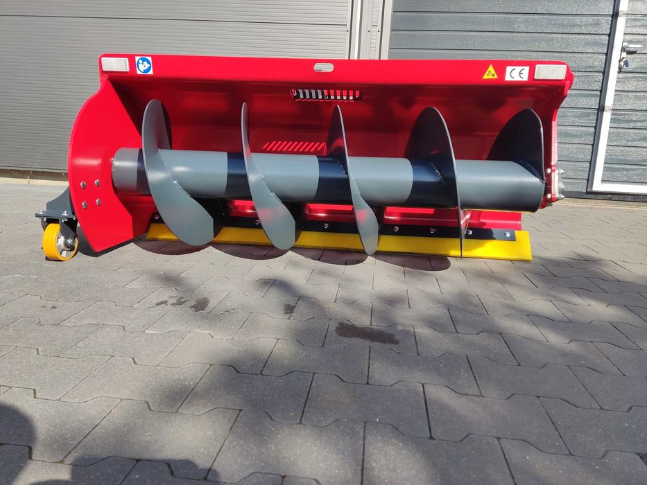 Podgarniacz Paszy- Magnum 1500