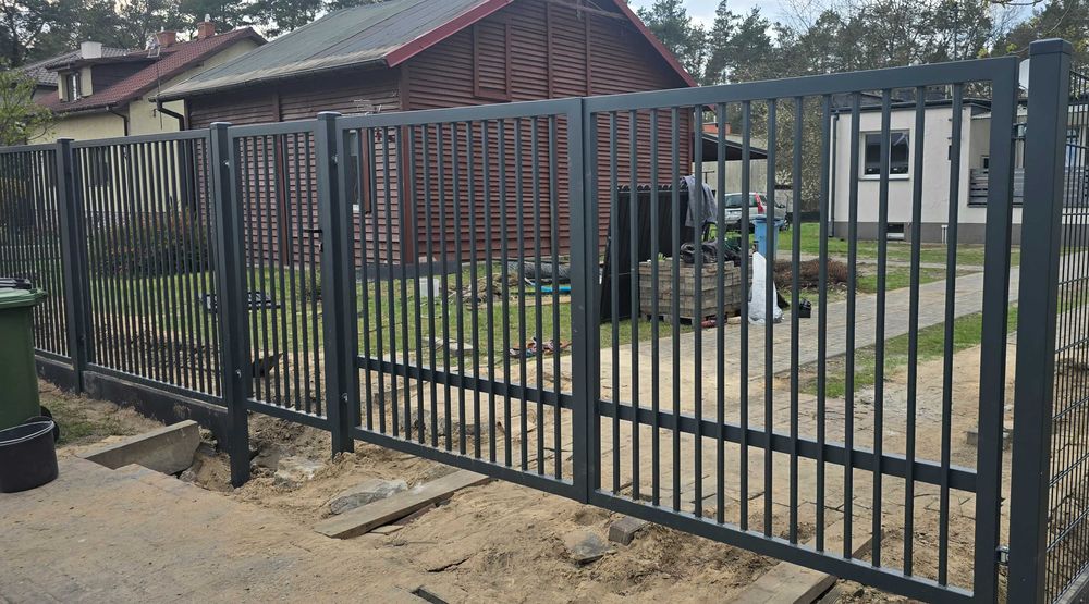 Montaż ogrodzeń palisadowych, pionowe, poziome, żaluzjowe, pełne, ażur