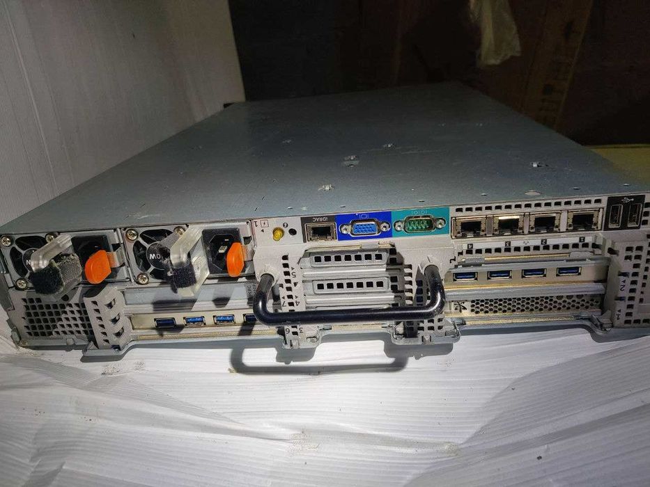 Серверa HP- Dell PowerEdge R820 4 x XEON 32ЯДРА 64потока+192Gb