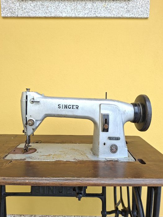 Máquina de costura Singer antiga – sapateiro