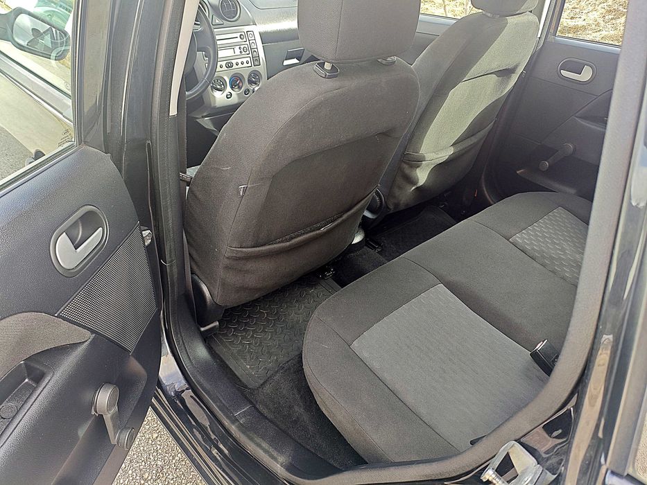 Ford Fiesta 1.2 A/C - 105.000km