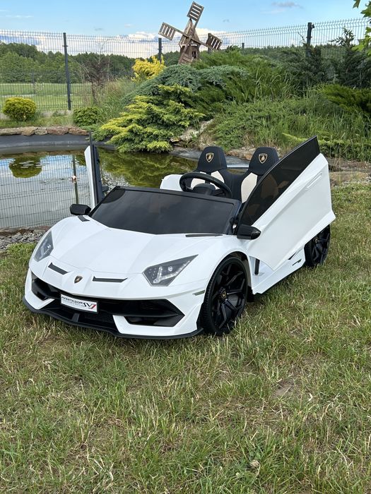 Auto na akumulator Lamborghini SVJ DRIFT dwuosobowy Funkcja driftu Pilot