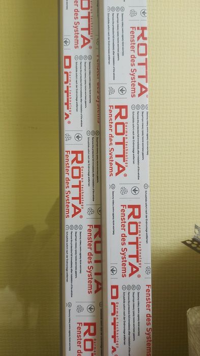 Нові балконні двері , вікно