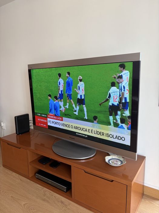Televisão Panasonic Viera Plasma 54” Full HD + Media Receiver – TX-P54Z1E