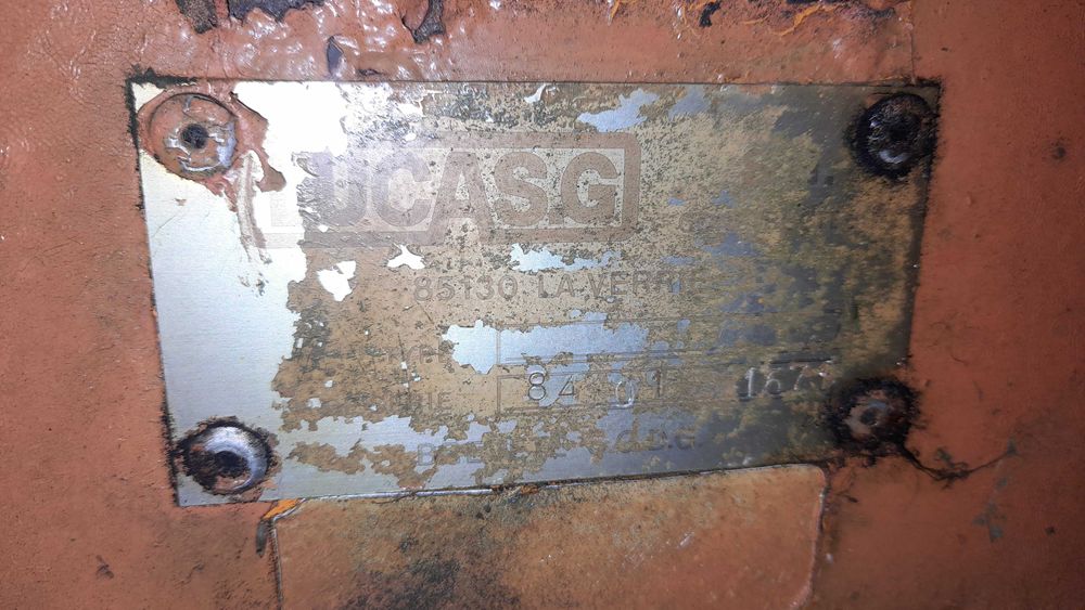 Desensilador de silagem ou espalhar de estrume de pomar