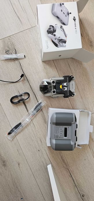 Dron DJI Mini 4 Pro (RC-N2)