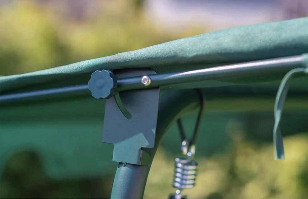 Садовая качель. Гойдалка садова з козирком. Качель