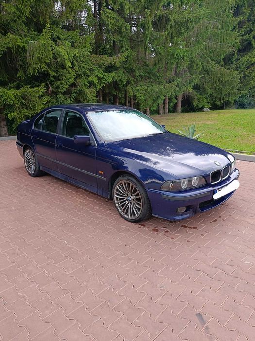 Samochod BMW 520i