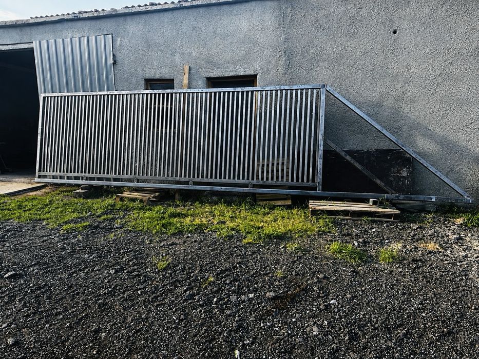 Bramy, ogrodzenia i balustrady na wymiar