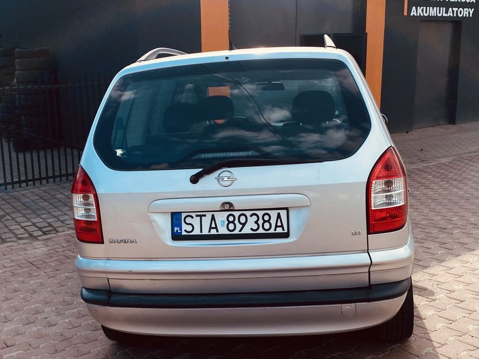 sprzedam opla zafirę rok 2005 1,8 benzyna 7-osob