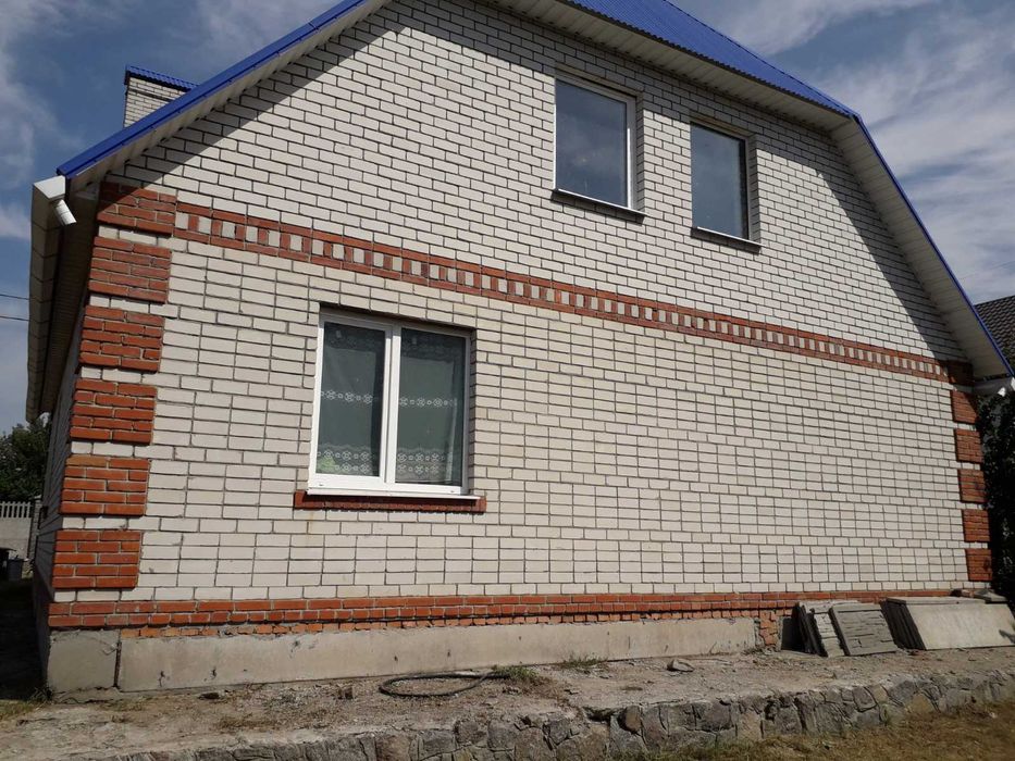 оголошення про продаж будинку