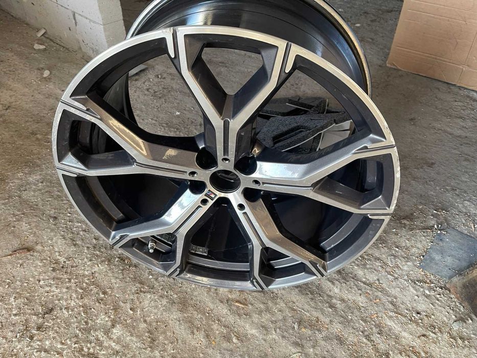 БМВ X5 X6  BMW G05 G06 задній колісний диск. Оригінал. Гарний Рівний