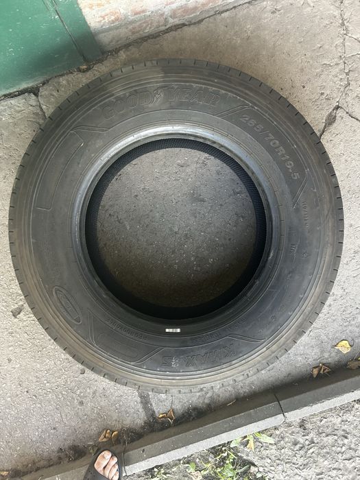 GoodYear KMAX S      265/70/19.5