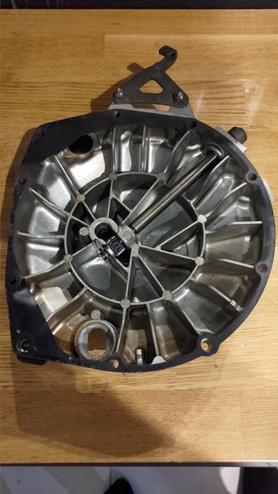 Pokrywa dekiel sprzęgła Yamaha XJ900 Diversion