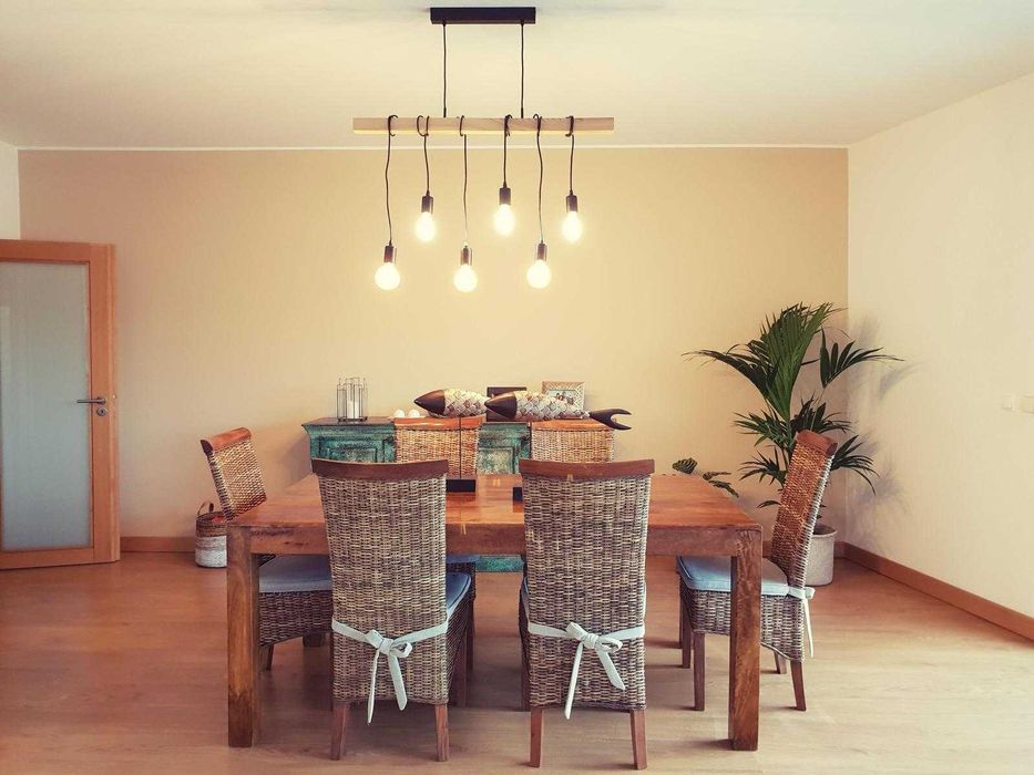 Mesa de jantar de madeiras exoticas do Brasil