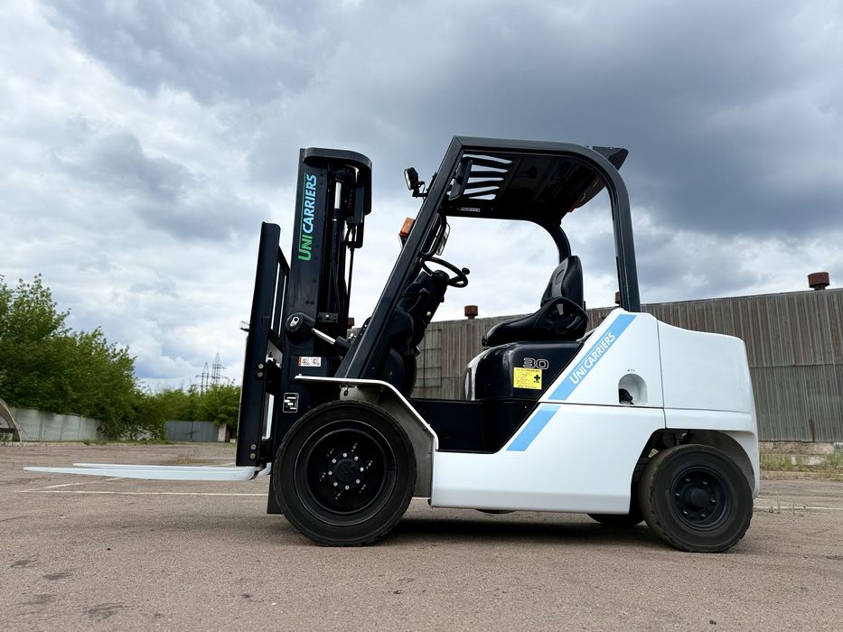 Навантажувач вилковий Unicarriers FD30 -2020 рік , кара, погрузчик